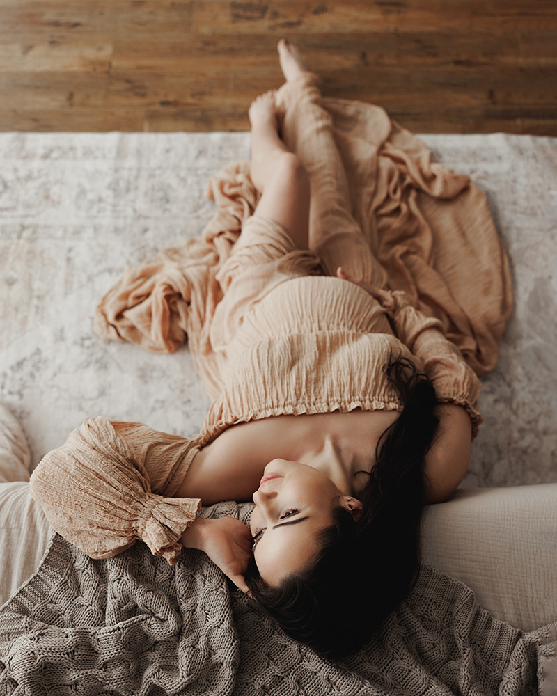 stunning maternity photoshoot in Vancouver
